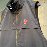 尼龍和羊毛可逆背心