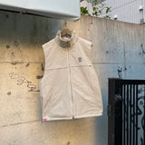 尼龍和羊毛可逆背心