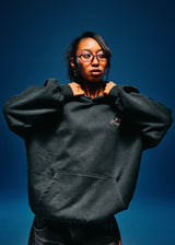 불릿 로고 후드티