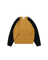 BU RAGLAN SLEEVE SWEATER