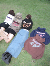 バタフライジップフーディー