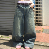 Ruler paint baggy denim
