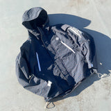 n徽標技術山地大衣