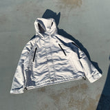 n徽標技術山地大衣