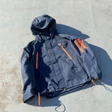 n徽標技術山地大衣