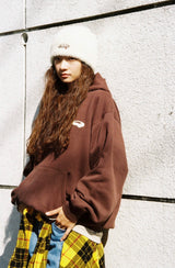 Yung徽標毛茸茸的無簷小便帽