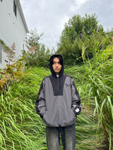 切換尼龍半拉鍊連帽衫