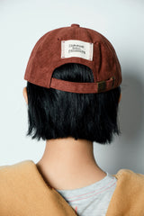 スウェードのひきこもりcap