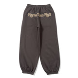 檢查背面標誌運動褲