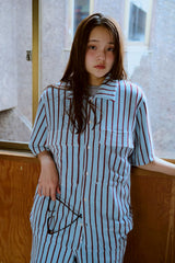 夏の手のひらの上にあるパンツ