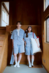 夏の手のひらの上にあるパンツ