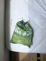 11席ある小人たちへの巾着袋