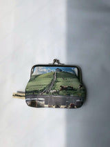 曖昧な記憶の窓辺にがま口