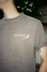 BW Flower pigment TEE