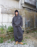 Ruler gradation sweat pants