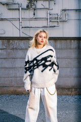 Genzai Boro 큰 로고 니트