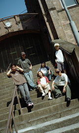 年輕歌曲X厘米尺徽標T卹