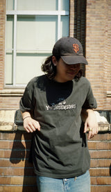 年輕歌曲X厘米尺徽標T卹