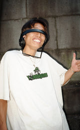 年輕歌曲X厘米尺徽標T卹