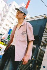 國王徽標開放式衣領襯衫