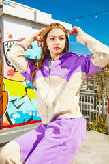 兩個音調拉式連帽衫