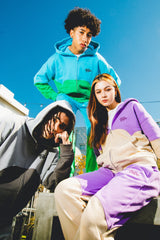 兩個音調拉式連帽衫