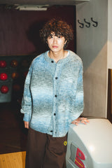 가디건에 대한 YS 그라데이션