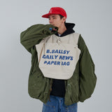 搖搖欲墜的新聞紙背心