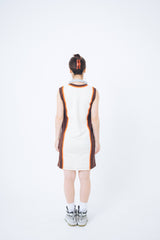 아뇨 여자 스포티 한 원 조각