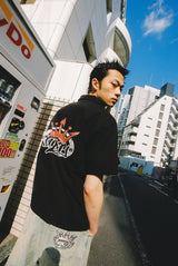 國王徽標開放式衣領襯衫