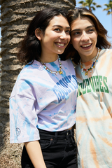 Tiedye Goodvibes大學徽標T卹