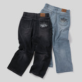 國王徽標損壞牛仔布