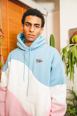 超過三色連帽衫