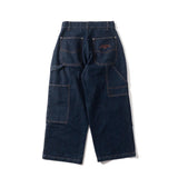 搖動男孩針跡牛仔褲