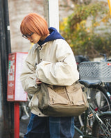 double pocket shoulder bag