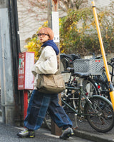 double pocket shoulder bag