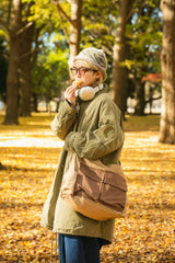 double pocket shoulder bag