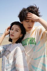 Tiedye Goodvibes大學徽標T卹