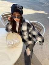 ng塗在休息板襯衫上