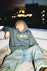 羽毛面×9090蛾連帽衫