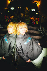 羽毛面×9090蛾連帽衫