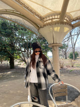 ng塗在休息板襯衫上