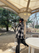 ng塗在休息板襯衫上