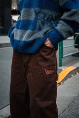 9090 x年輕歌曲雙膝蓋畫家褲子