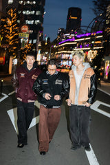 9090 x年輕歌曲雙膝蓋畫家褲子