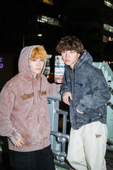 9090 x年輕歌曲雙膝蓋畫家褲子