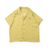 Open collar dot shirt