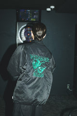 兩個面部標誌教練夾克