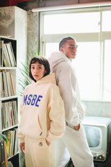 MSBE College Satin徽標連帽衫