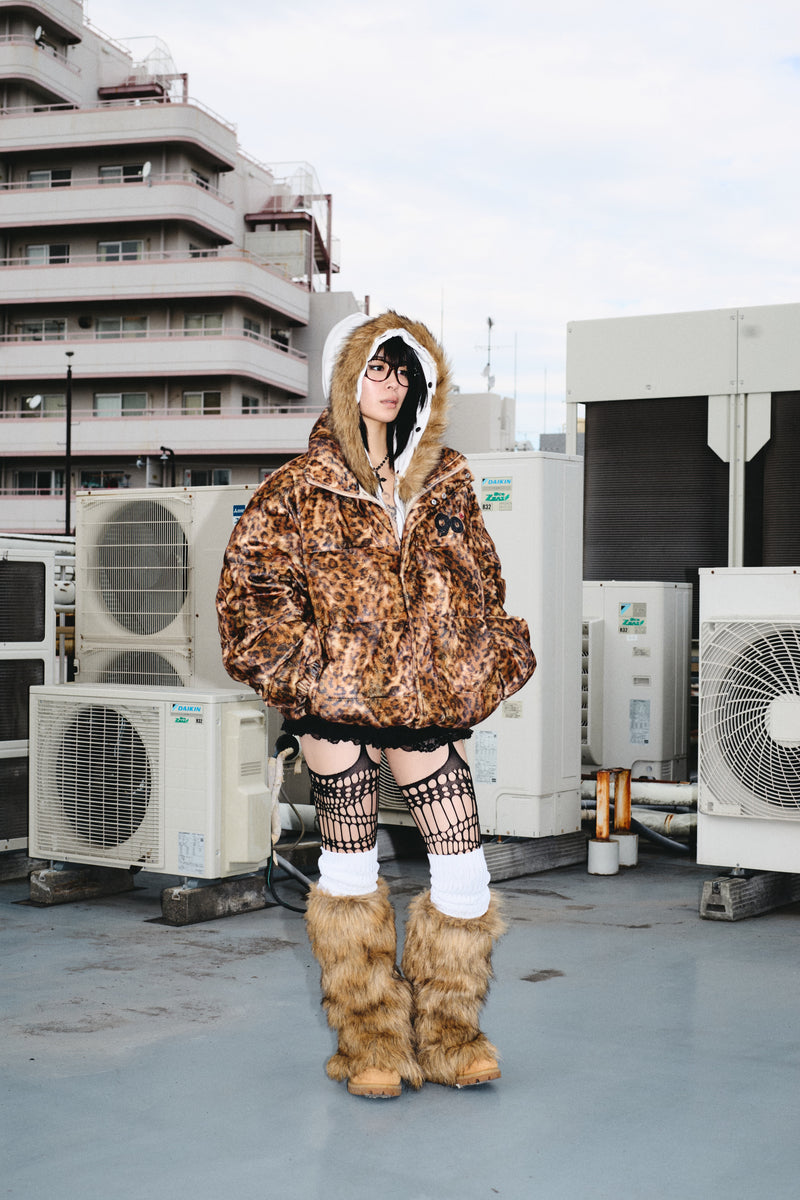 90 로고가 풍부한 복도 재킷